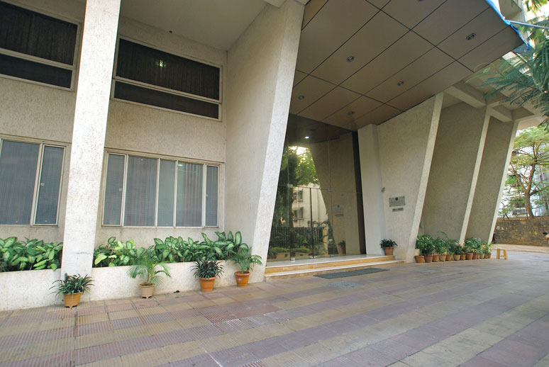 Landmark Suites